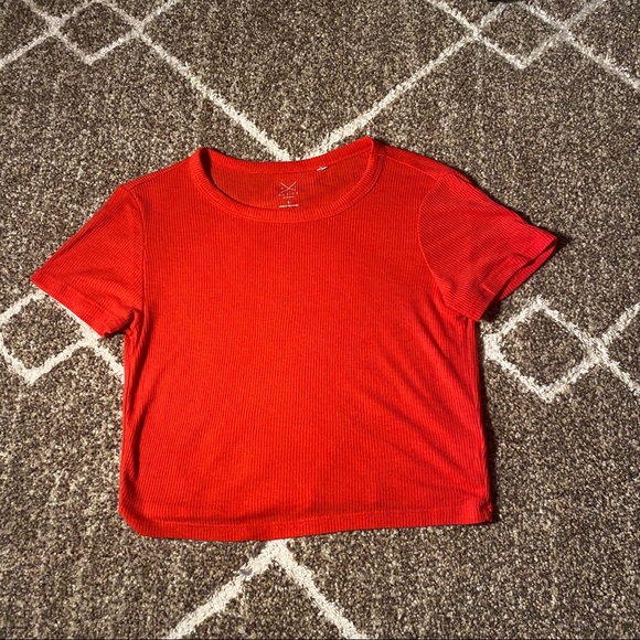SOLD Pacsun Cropped Red Shirt Size S - Picture 2 of 4